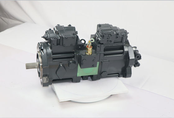 SK200 6 Graafmachine Hoofdpomp